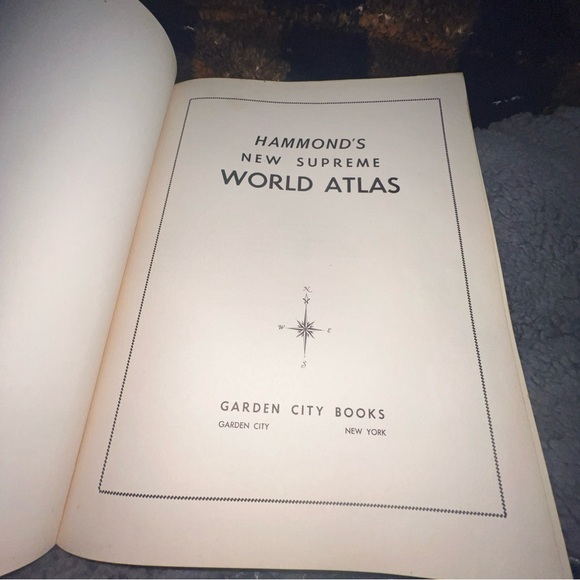Hammond's New Supreme World Atlas, Vintage 1955 Hardcover - Picture 3 of 11
